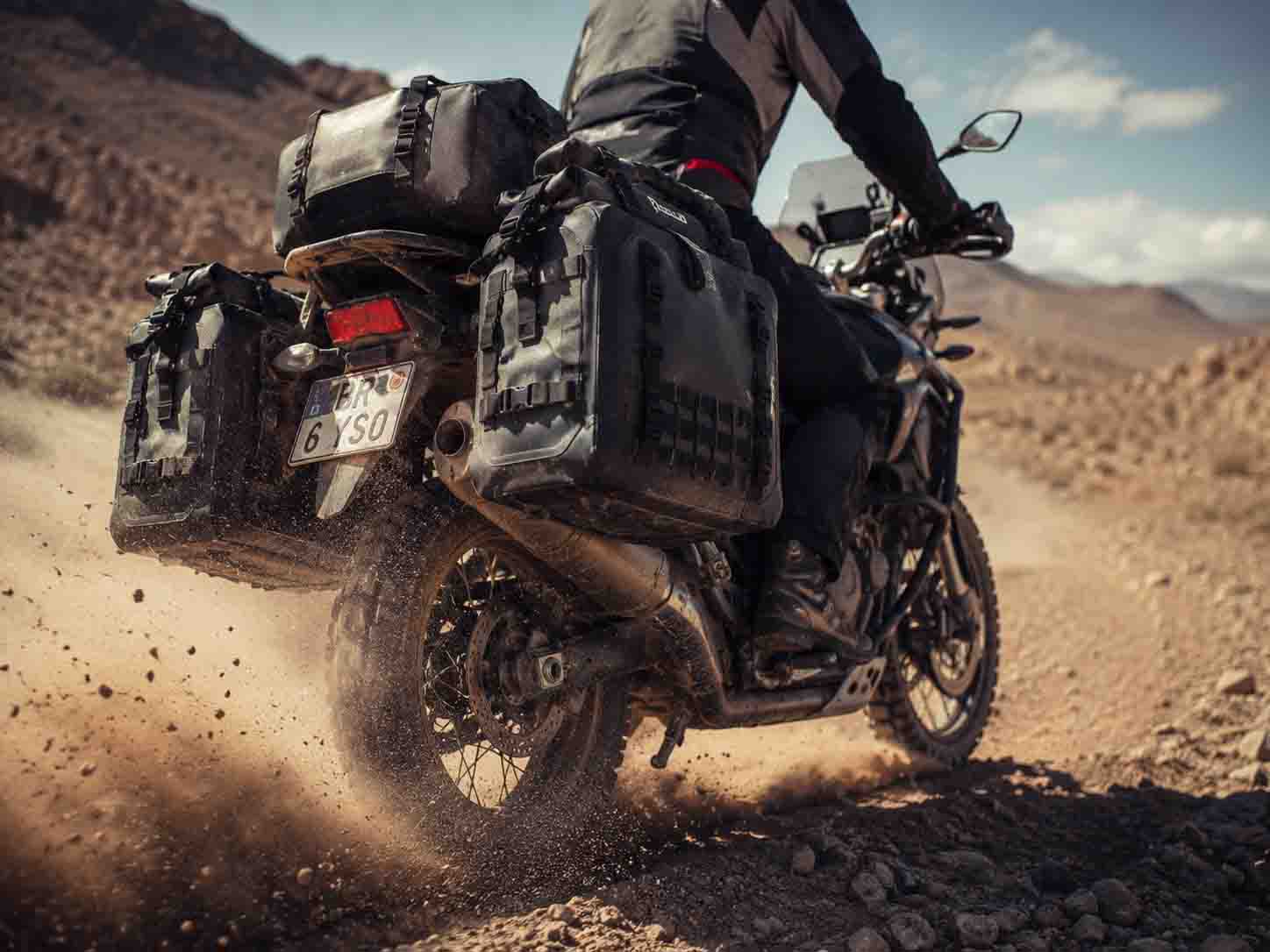 Engineering for the Extremes: OEM vandtæt motorcykelbagage, der overlever styrtet